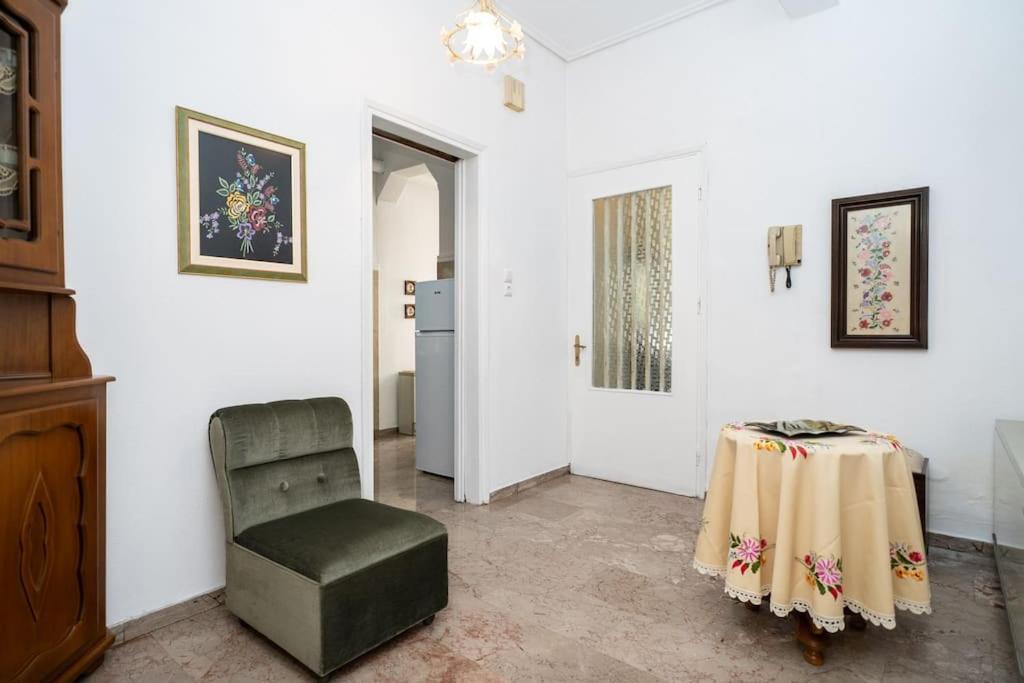 Theoni Central Apartment 卡兰巴卡 外观 照片