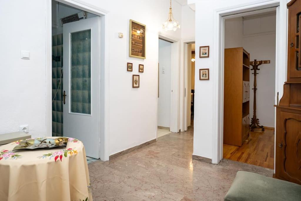 Theoni Central Apartment 卡兰巴卡 外观 照片
